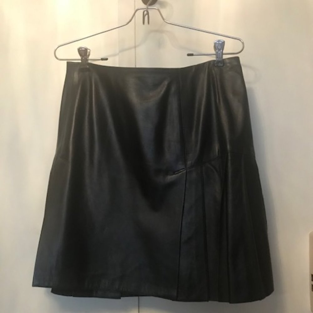 Vintage Pleated leather skirt